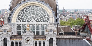 Workspaces and coworking in front of the train station in Antwerp 